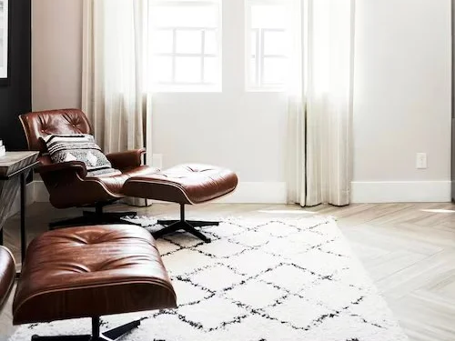 Flooring experts at Darrow's Carpets in Stanwood, WA